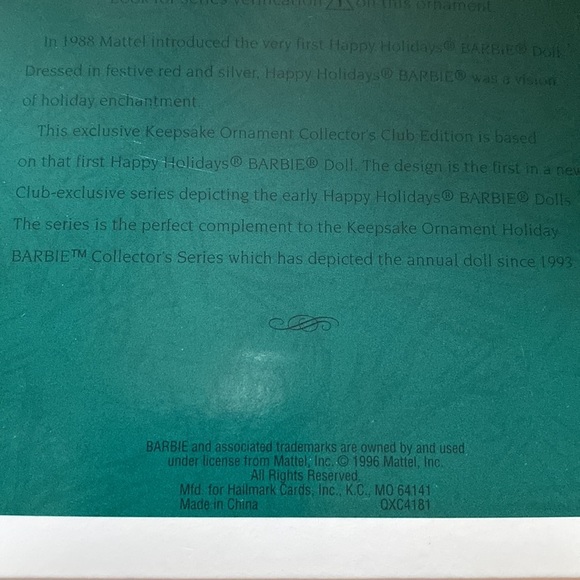 ✨💕 Vintage Hallmark Collectors Club Holiday Barbie💕✨ - Picture 4 of 7